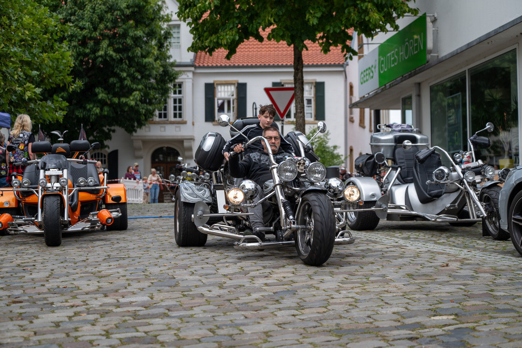 DS8_0190-73549-2026-0078 | Snap.OWL - Dein Auftritt. Meine Kamera. - Realisiert mit Pictrs.com