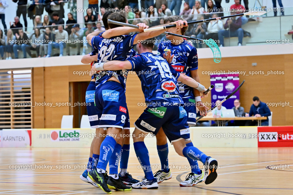 VSV Unihockey vs. SZPK Floorball 4.11.2023 | Jubel VSV Unihockey Mannschaft, #19 Philipp Seiser