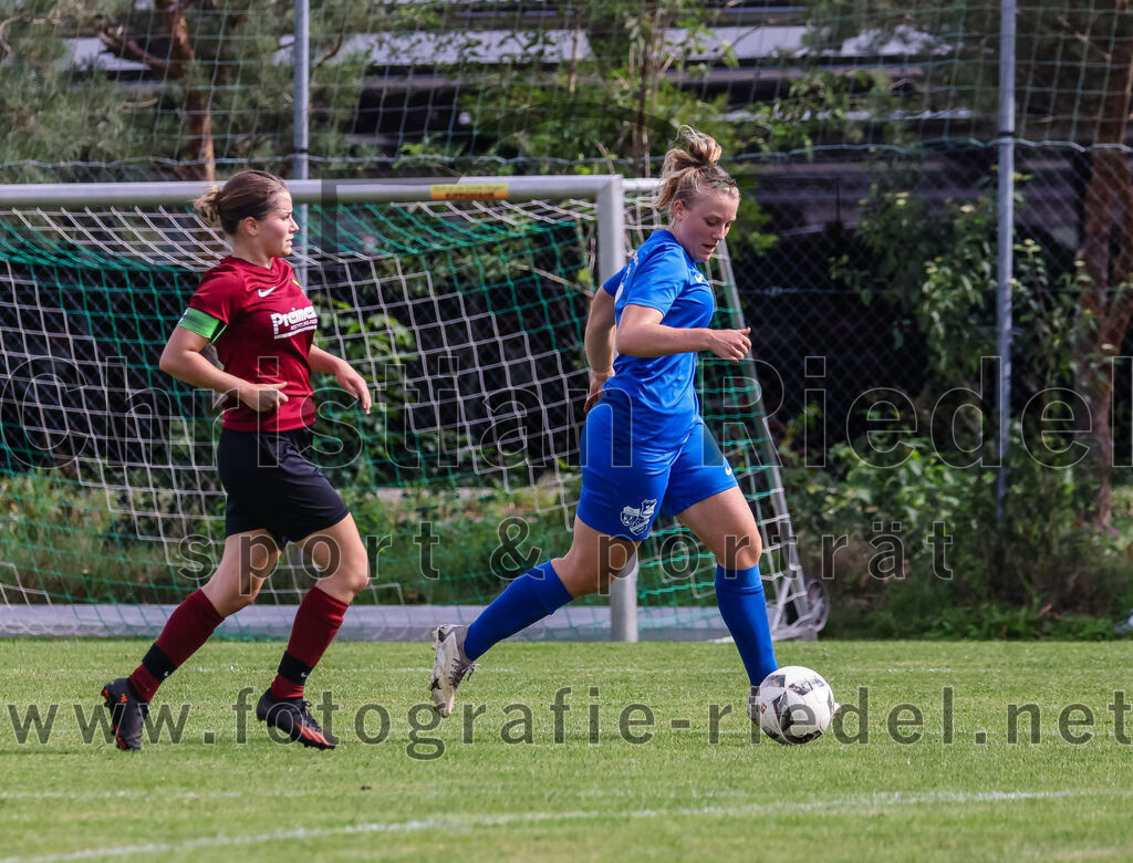 2023-09-03_089_Teamware_Cup_2023 | Oberding, Deutschland, 03.09.2023:
Fußball, TS Teamwear Cup 2023, Vorrunde, FC Schwaig gegen FC Langengeisling, Endergebnis: 

Foto: Christian Riedel / fotografie-riedel.net