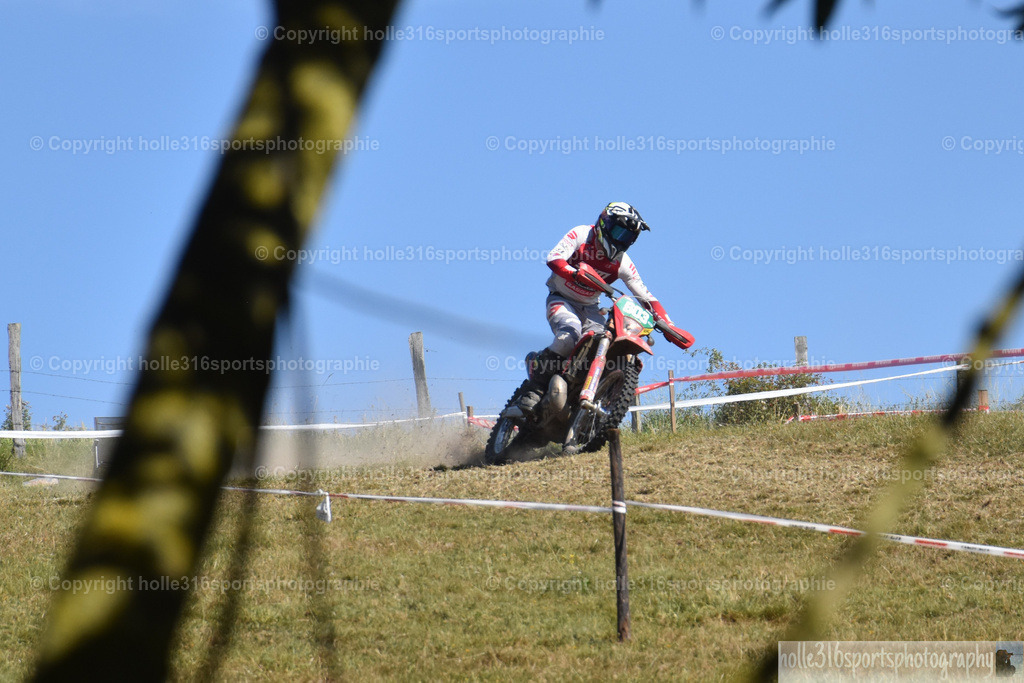 DSC_0188 | Sportfotografie , Motorsport, Motoross, Reitsport, Mointainbike, Enduro,
Landschaft , Outdoor, Eventfotografie, Landschaft, Bilder online bestellen - Realisiert mit Pictrs.com