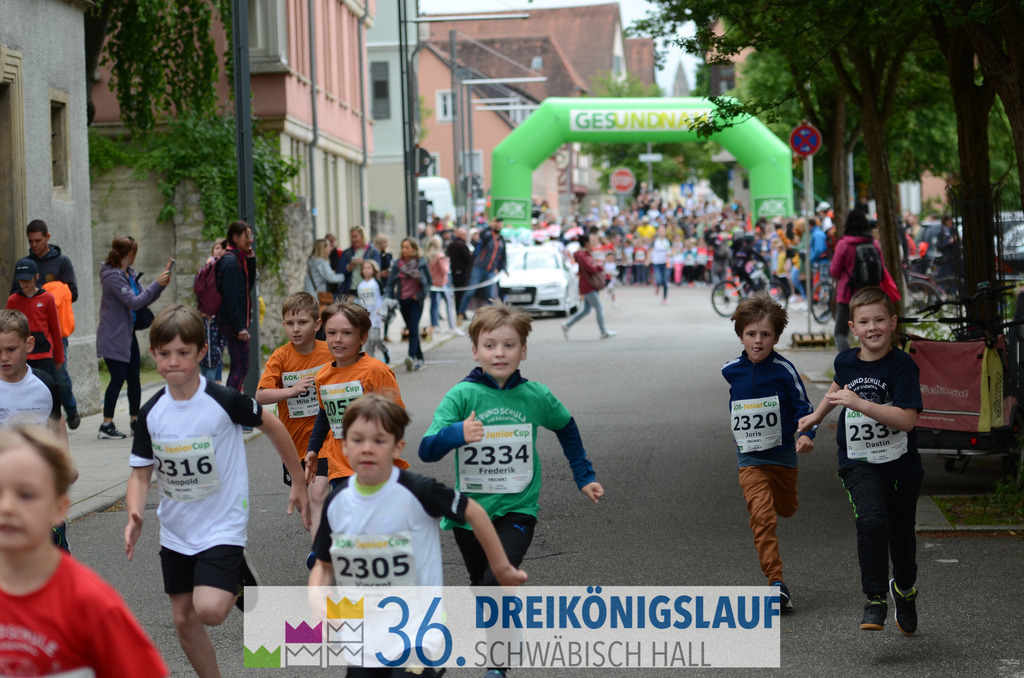 AOK Junior Cup 400m | 3Königslauf 2022 AOK Junior Cup 400m - Realisiert mit Pictrs.com