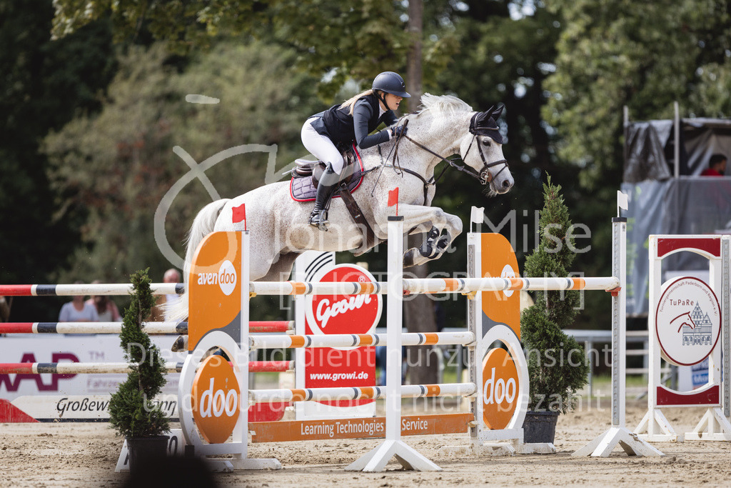 230827_Delbrueck_GrosserPreis-522 | Deine schönsten Turniermomente als professionelle Fotos! Entdecke hochwertige Pferdesport-Fotografie im Online-Shop. Jetzt Fotos finden & bestellen!