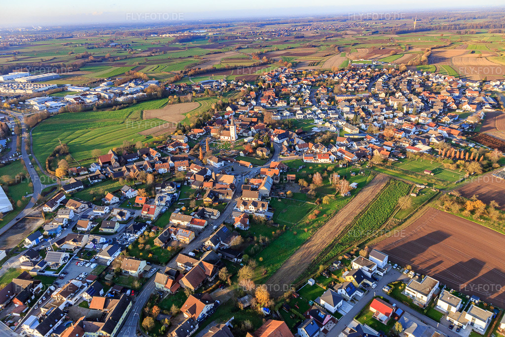 Luftbild: Ortsansicht von Osten im Ortsteil Sand in Willstätt im Bundesland Baden-Württemberg in Deutschland. Foto: IMG_119983.jpg vom 30.11.2019 durch Werner Riehm/FLY-FOTO.de