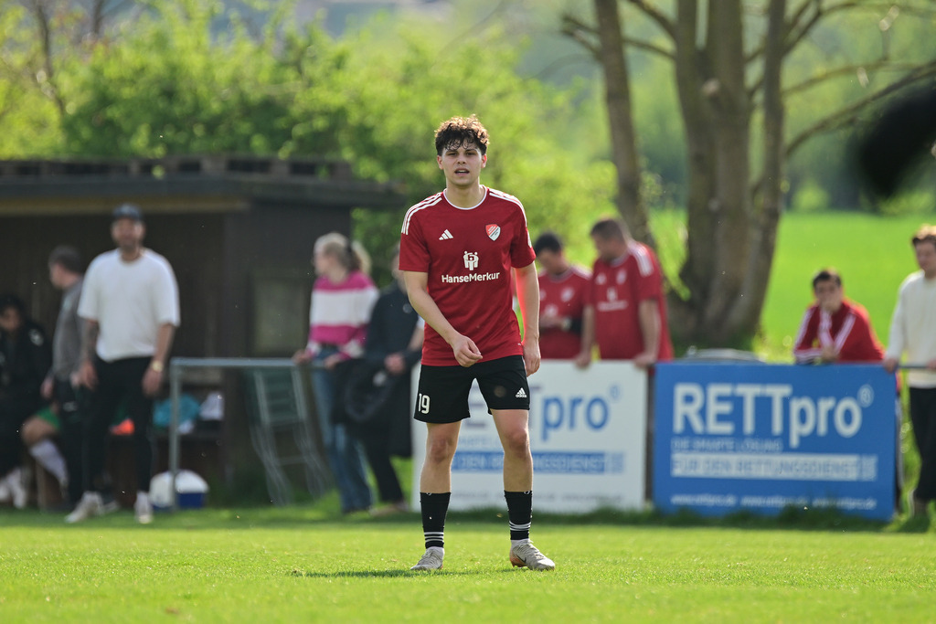 Fußball I Herren I Saison 2024-2025 I Landesliga I 24. Spieltag I SV Grün-Weiß Siebenbäumen - Kaltenkirchener TS | Der Sportfotograf. - Realisiert mit Pictrs.com