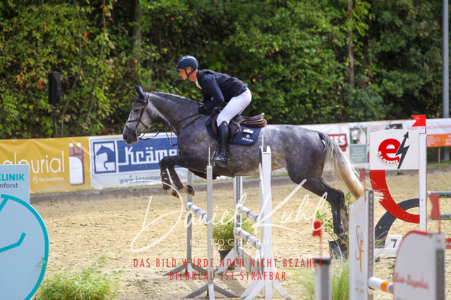 DKP40433 | Turniersportfotografie; Pferdefotografie; Dressurfotografie