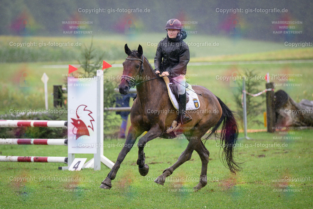 027_Jaensch_Josefine_Finally-Mine_A1_Springen_250802_01 | gis-fotografie