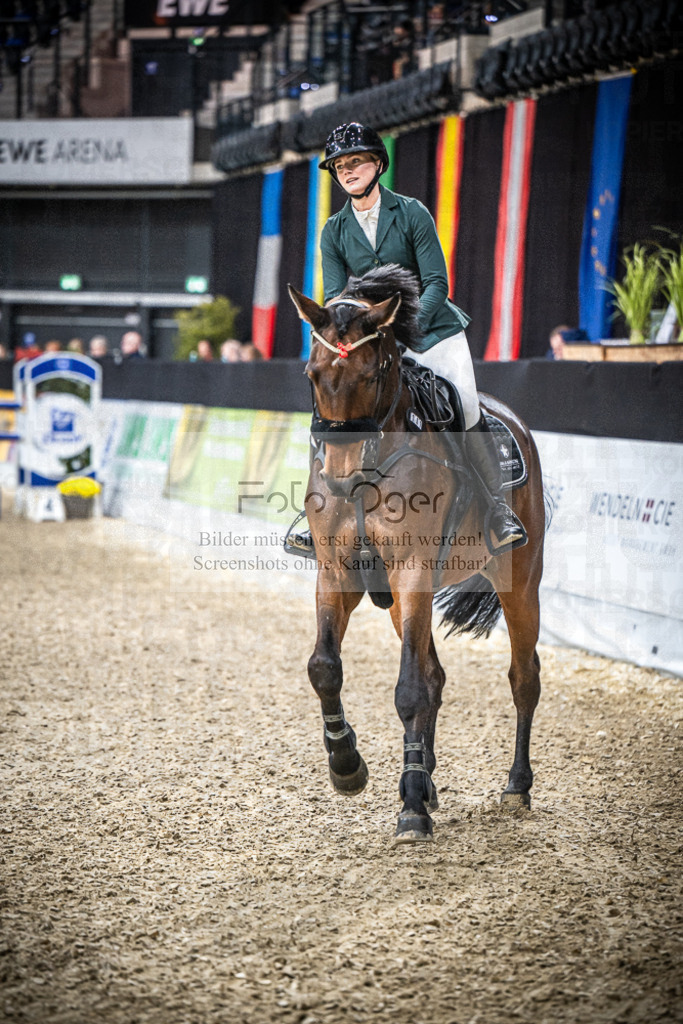 DOS_1927 | Entdecke hochwertige Reitturnierfotos von Foto Oger. Professionell, emotional und authentisch – jetzt Lieblingsmomente im Shop bestellen.Deutschlandweite Turnierfotografie. - Realisiert mit Pictrs.com