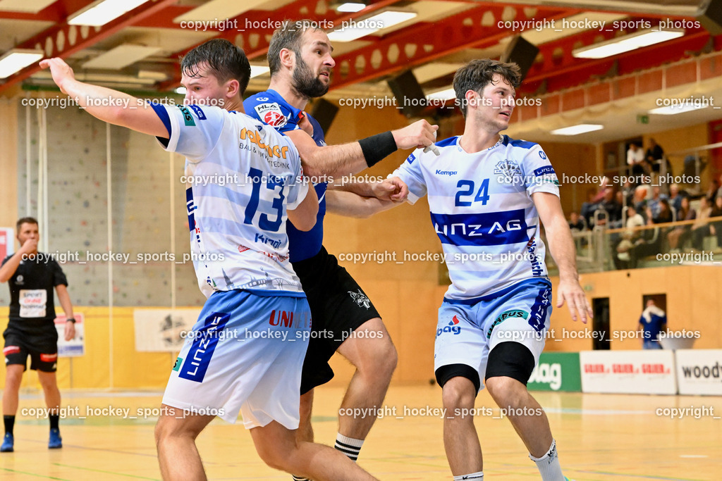 SC Ferlach vs. HC Linz AG 11.10.2023 | #13 KROPF Jakob HC LINZ, #57 LEBAN Patrik SC Ferlach, #24 BACHMANN Moritz HC LINZ, SC Ferlach vs. HC Linz AG 11.10.2023, SC Ferlach vs. HC Linz AG am 11.10.2023 in Ferlach (Ballspielhalle Ferlach), Austria, (Photo by Bernd Stefan)