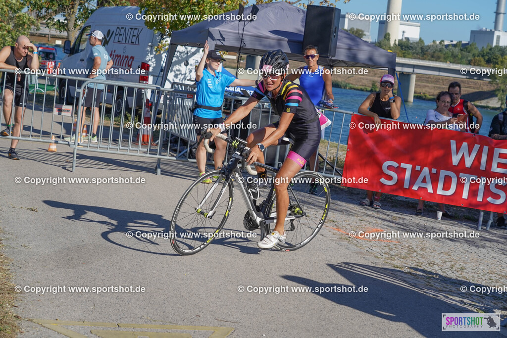 DSC00181 | Vienna Triathlon 2024                                        P3 Event                                                             #yourpictrs #sportshot_your_pictrs                 @Sportshotphotography                                     Photo Credit: www.sportshot.de