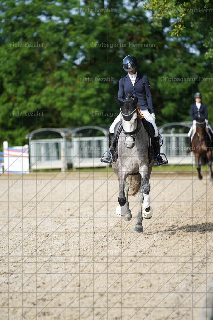 20230826-FAH04592 | Forstinning, 2023, Dressurturnier, Turniersportbilder, Turnierfotografen Bayern, Fotoagentur Herrmann, Reitsportfotografie, Turnierbilder