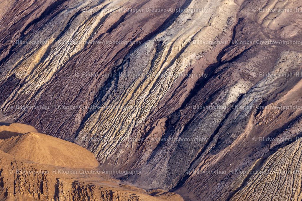 Luftbild Tagebau Garzweiler Abraum 439A6560 | Luftbild Tagebau Garzweiler Abraum - Realisiert mit Pictrs.com