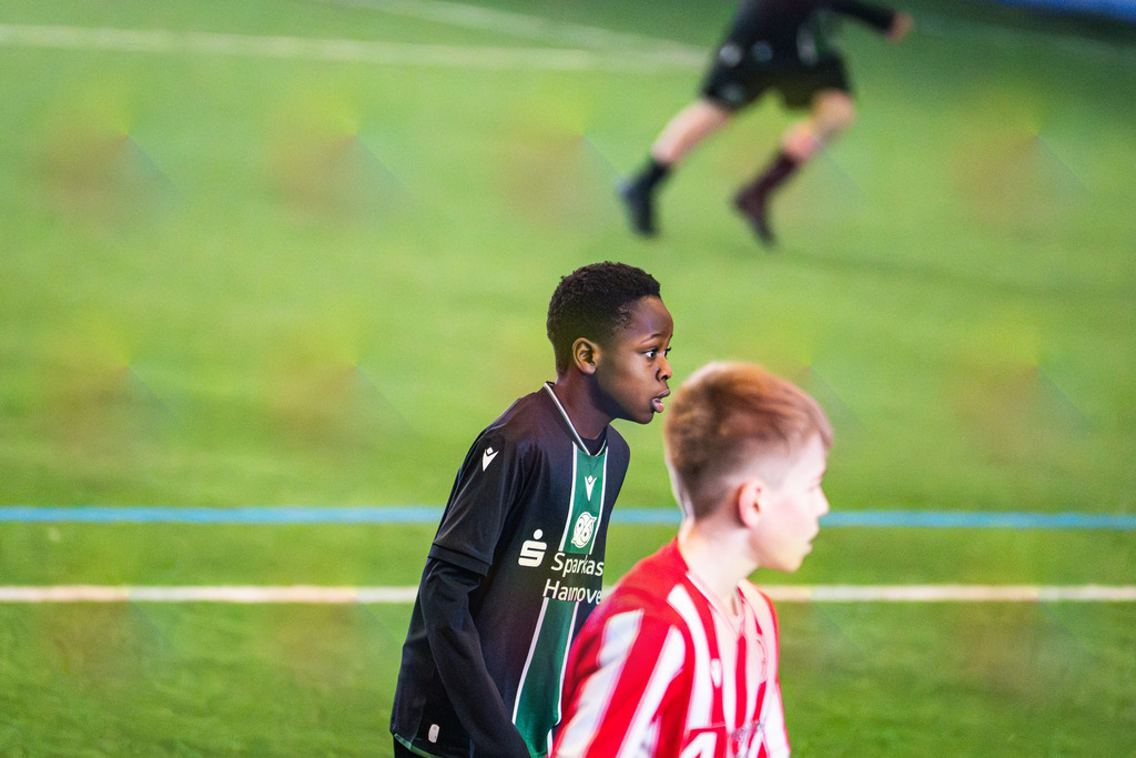 _BLR9416 | Professionelle Fußball- und Sportfotografie. Spielbilder online ansehen und kaufen – Einzelbilder oder komplette Galerien in hoher Qualität. - Realisiert mit Pictrs.com