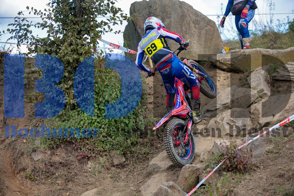 SES_DMTRIA20240929-42 | bond - Realisiert mit Pictrs.com