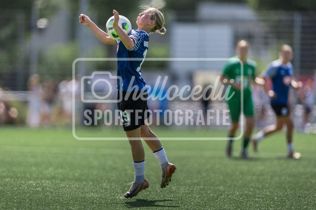 Fußball I Frauen I Freundschaftsspiel I DJK Arminia Ibbenbüren - DSC Arminia Bielefeld I 14924 | Leonora Ejupi (19, DSC Arminia Bielefeld) - Realisiert mit Pictrs.com