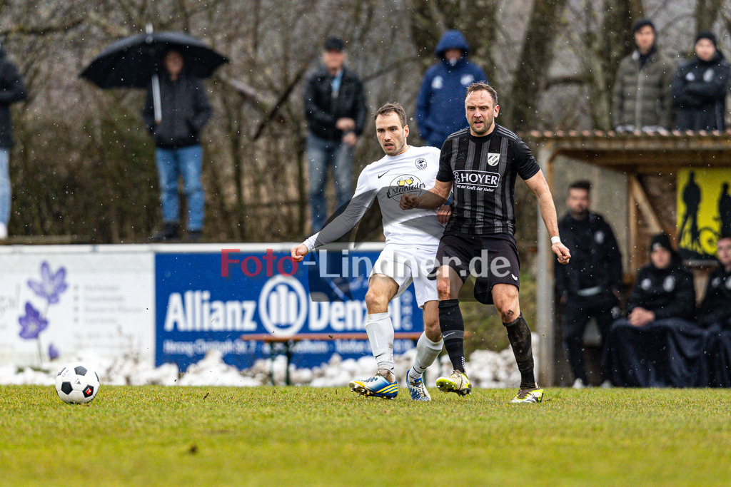 SV Polling gegen VfL Denklingen | Fußball Herren Bezirksliga Oberbayern Süd 2025/26 23. Spieltag, SV Polling gegen VfL Denklingen, 20260329,Zweikampf,2026-03-29 in Polling (Sportplatz Polling), Michael STAHL (VfL Denklingen 20, Philip SCHÖTTL (SV Polling 16)Copyright: WolfgangxLindner www.foto-lindner.de