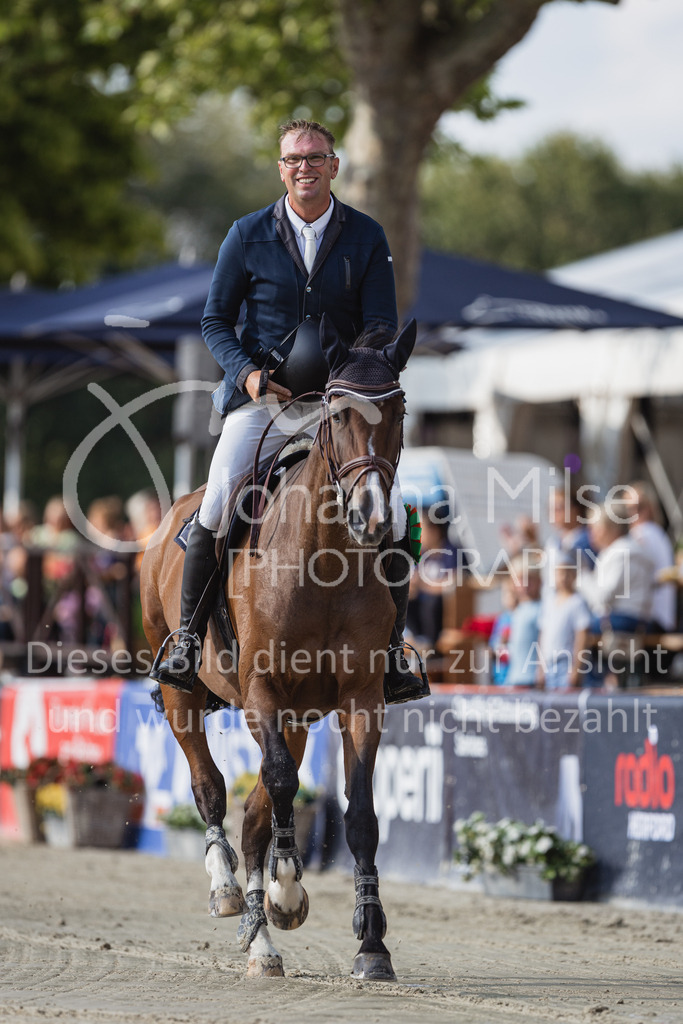 230728_BHO_2PhM2_2-790 | Deine schönsten Turniermomente als professionelle Fotos! Entdecke hochwertige Pferdesport-Fotografie im Online-Shop. Jetzt Fotos finden & bestellen!