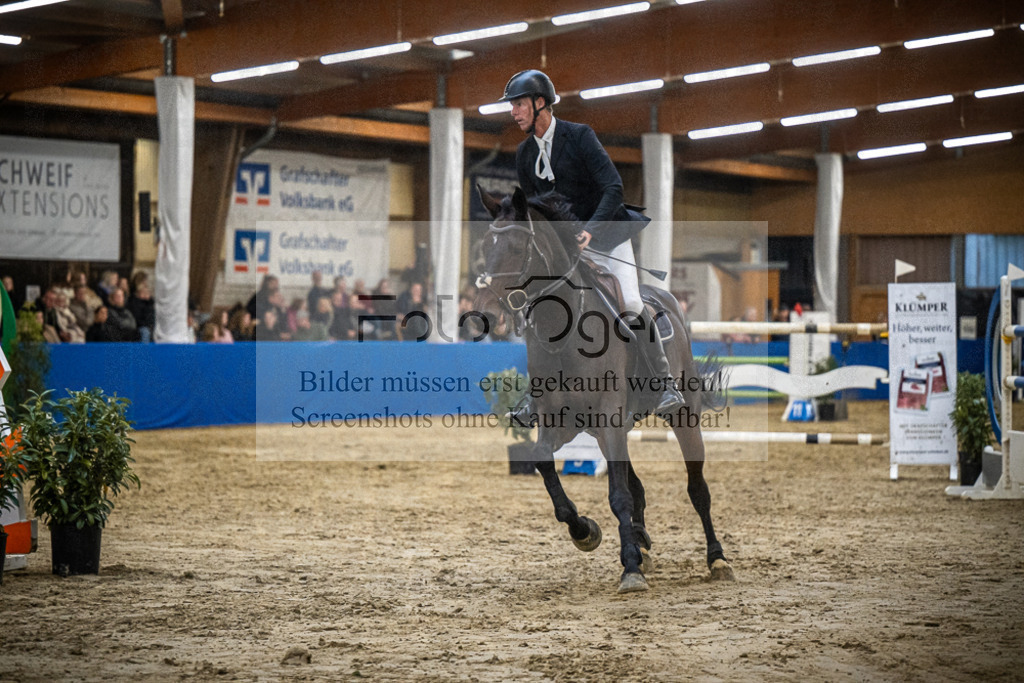 DOS_0954 | Entdecke hochwertige Reitturnierfotos von Foto Oger. Professionell, emotional und authentisch – jetzt Lieblingsmomente im Shop bestellen.Deutschlandweite Turnierfotografie. - Realisiert mit Pictrs.com