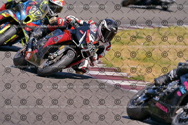 26bt05-0762 | markuskiefer.com - Realisiert mit Pictrs.com