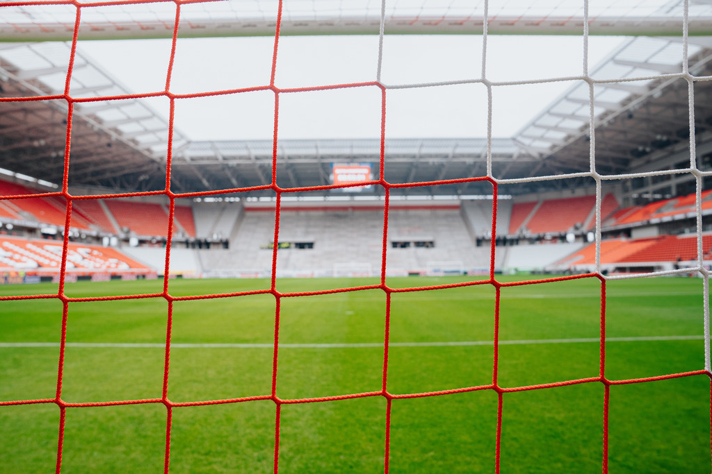 FCP00291 | Der offizielle Shop für FC St. Pauli Fotos. Wähle aus Spielszenen & Fanmomenten dein FCSP Wunschformat. Wir liefern Millerntor-Atmosphäre.