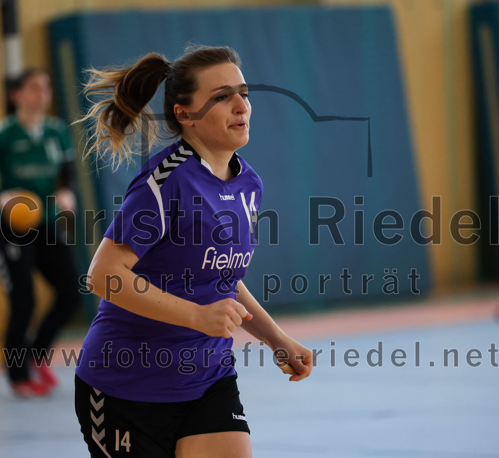 2023-03-18_032_SpVgg_Altenerding_II_gegen_HSG_Freising-Neufahrn_II | Erding, Deutschland, 18.03.2023:
Handball, Bezirksliga Frauen Altbayern 2022 / 2023, 14. Spieltag, SpVgg Altenerding II gegen HSG Freising-Neufahrn II, Endergebnis: 25:27

Katharina Gotz (SpVgg Altenerding, #14)

Foto: Christian Riedel / fotografie-riedel.net