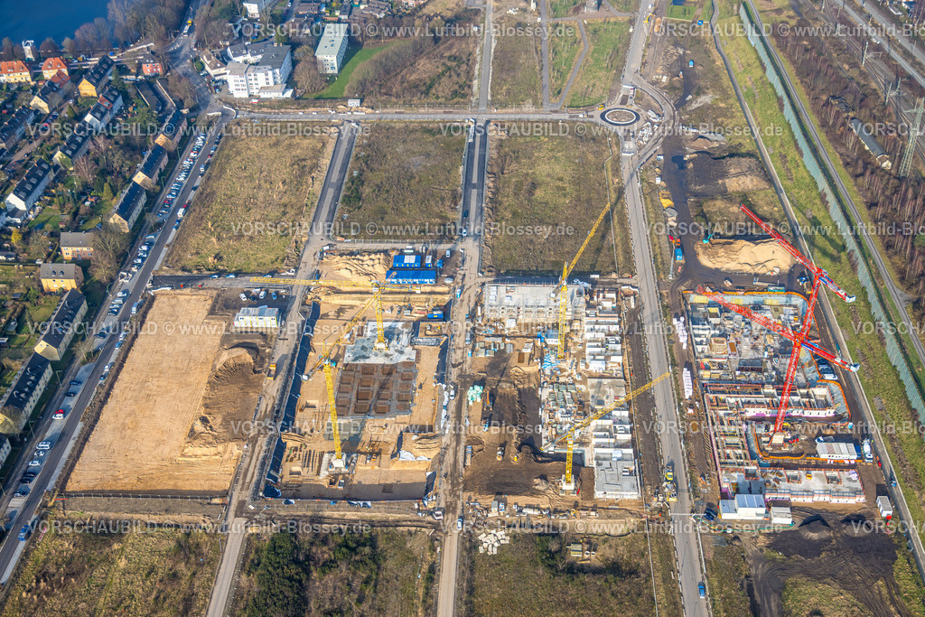 Duisburg260100553 | Luftbild, Baustelle mit Neubau am ehemaligen Rangierbahnhof Wedau für neues Duisburger Wohnquartier an der Sechs-Seen-Platte, Wedau, Duisburg, Ruhrgebiet, Nordrhein-Westfalen, Deutschland