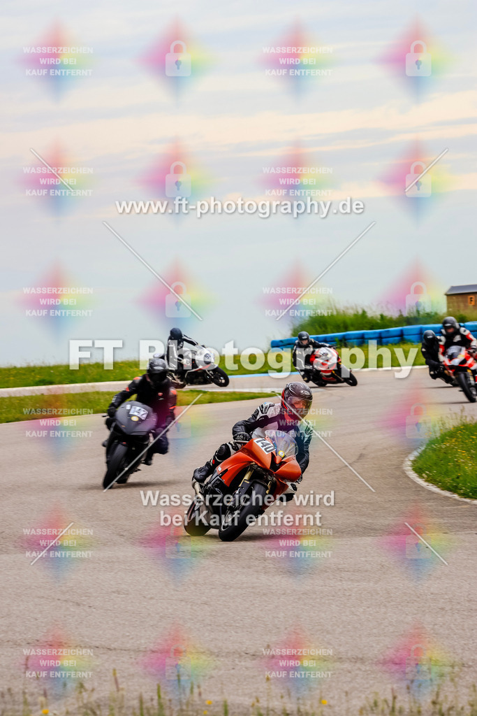 MotoTeam-1822 | Hier findet Ihr Bilder von Touristenfahrten auf der Nürburgring Nordschleife oder von anderen Veranstaltungen die ich besucht habe. Viel Spass beim Durch Schauen 