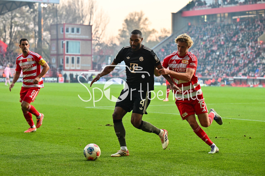 1. FC Union Berlin - FC Bayern München | Berlin, DEUTSCHLAND - 8. NOVEMBER: im Duell Jonathan TAH (FC Bayern Munich 4) und Tom ROTHE (Union Berlin 15) während dem Bundesligamatch zwischen dem 1. FC Union Berlin und dem FC Bayern München am 10. Spieltag im Stadion an der alten Försterei am 8. November 2025 in Berlin, Germany / DFL REGULATIONS PROHIBIT ANY USE OF PHOTOGRAPHS AS IMAGE SEQUENCES AND/OR QUASI-VIDEO