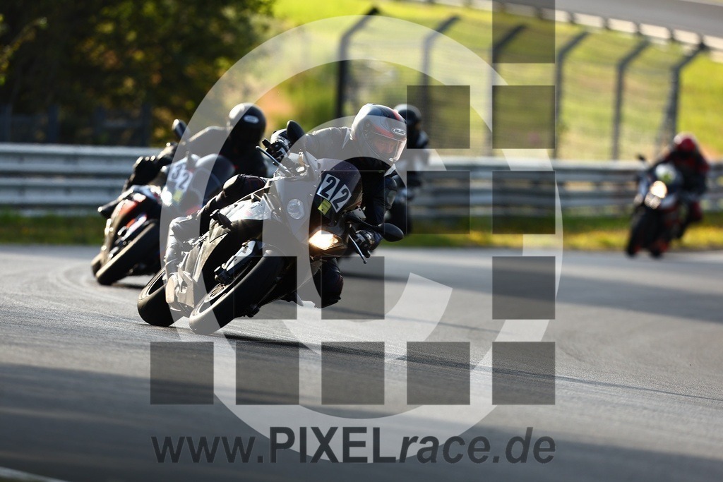 0022-20240730_02229 | Schöne Erinnerungen an spannende Momente - das festzuhalten ist unser Job. PIXELrace.de ist seit 2003 auf den Rennstrecken Europas unterwegs um die Action draußen beim Fahren und die wunderbare Stimmung imm Fahrerlager für euch einzufangen.