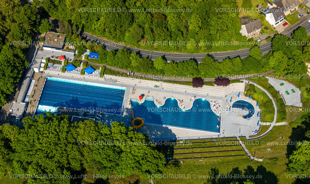 Witten240506819 | Luftbild, Freibad Annen, Schwimmbad und Schwimmbecken mit Badegästen, Annen, Witten, Ruhrgebiet, Nordrhein-Westfalen, Deutschland