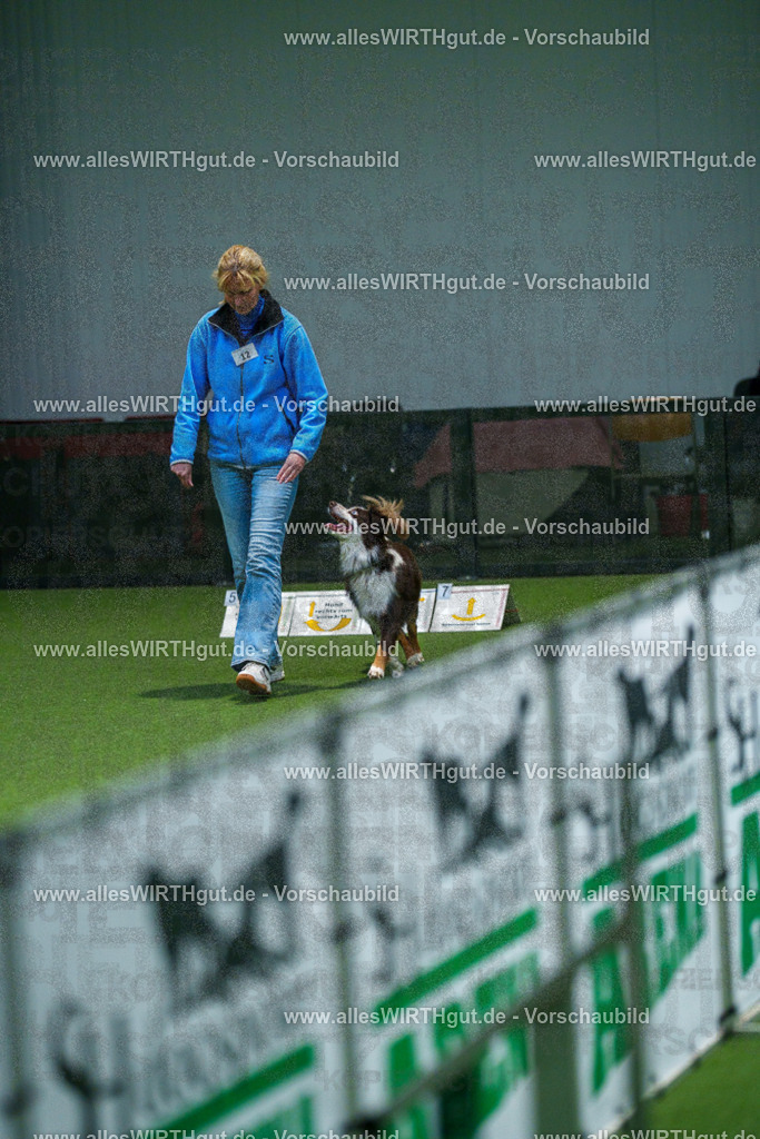 7R505066 | Professionelle Tierfotografie in Mönchengladbach von Daniel Wirth (allesWIRTHgut). Liebevolle & natürliche Bilder von Hunden & Katzen für unvergessliche Erinnerungen.