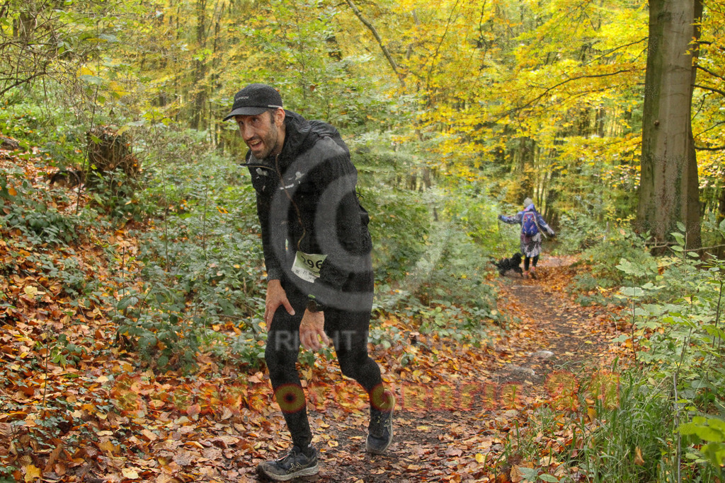 251026_1303_EV4_6457 | Sportfotografie im Rhein-Sieg Kreis, Köln, Bonn, NRW, Rheinland Pfalz, Hessen, etc. Unser Tätigkeitsfeld umfasst den Laufsport vom Volkslauf über den Marathon, Duathlon, Triathon bis zum Ultralauf wie Kölnpfad Ultra oder Schindertrail.