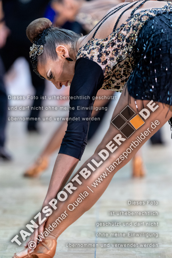 20240120-02822 | Hier finden Sie Tanz Bilder vom Latein und Standard Formationen tanzen. Sportbilder vom Tanzsport. Schöne Fotos und von Weltmeisterschaft, Europameisterschaft, Bundesliga, Regionalliga, Oberliga und Landesliga sowie von GOC Stuttgart, DanceComp, WM Bremen