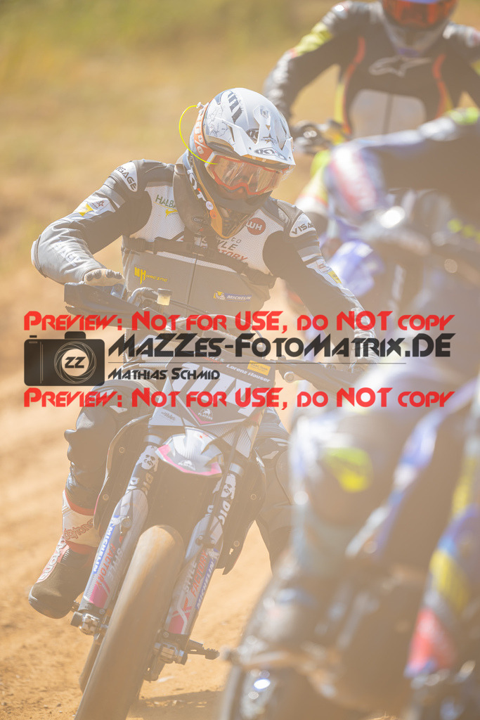 MaZZes-Fotomatrix-20260815-598095 | S2