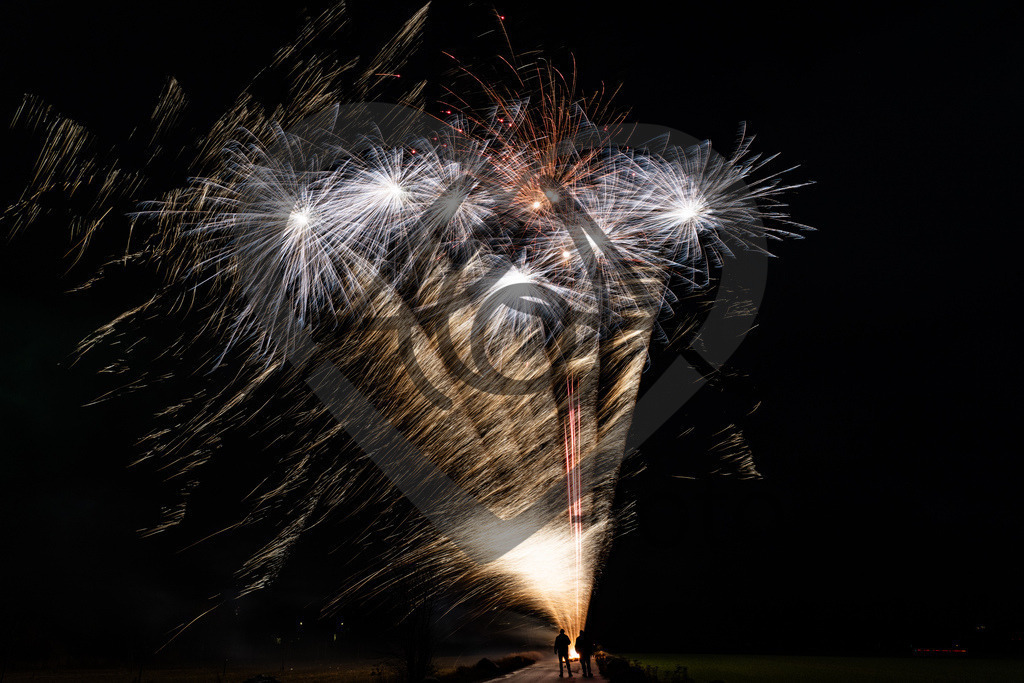 20260101_002711_Silvesterfeuerwerk | aloa-fotografie - Realisiert mit Pictrs.com