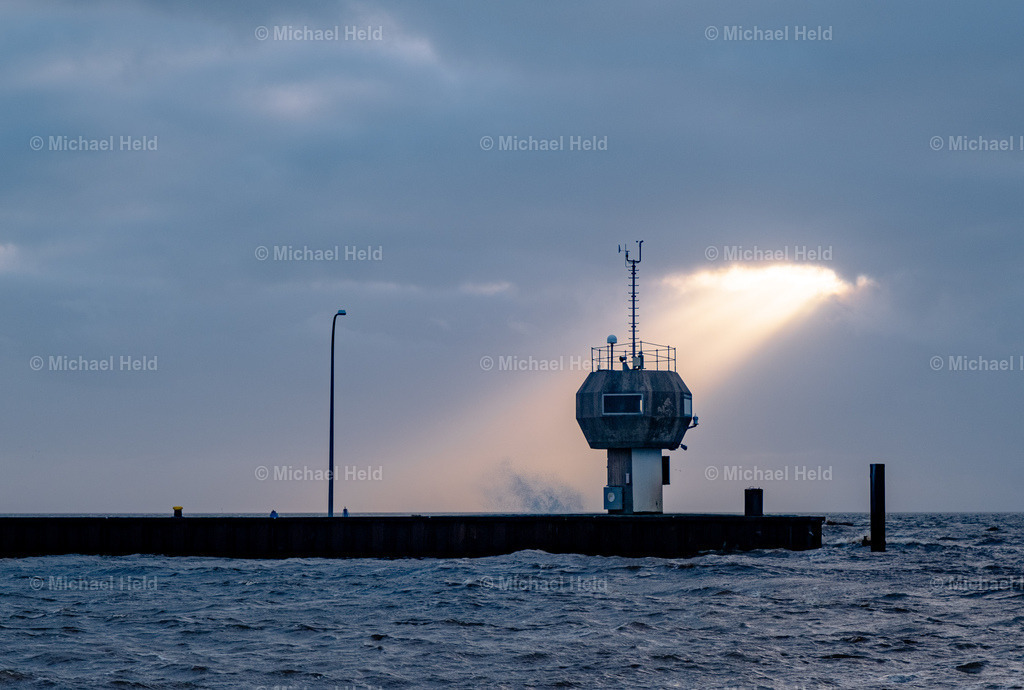 Am Eidersperrwerk | Profi-Fotos über Schleswig-Holstein und dem ganzen Norden für Büro, Hotel, Ferienhaus, Ferienwohnung, Wohnzimmer, Arztpraxis uvm. jetzt bestellen. - Realisiert mit Pictrs.com
