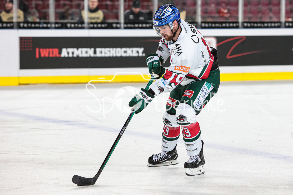 Kölner Haie - Augsburger Panther | Andrew LeBLANC (AEV #19) am Puck