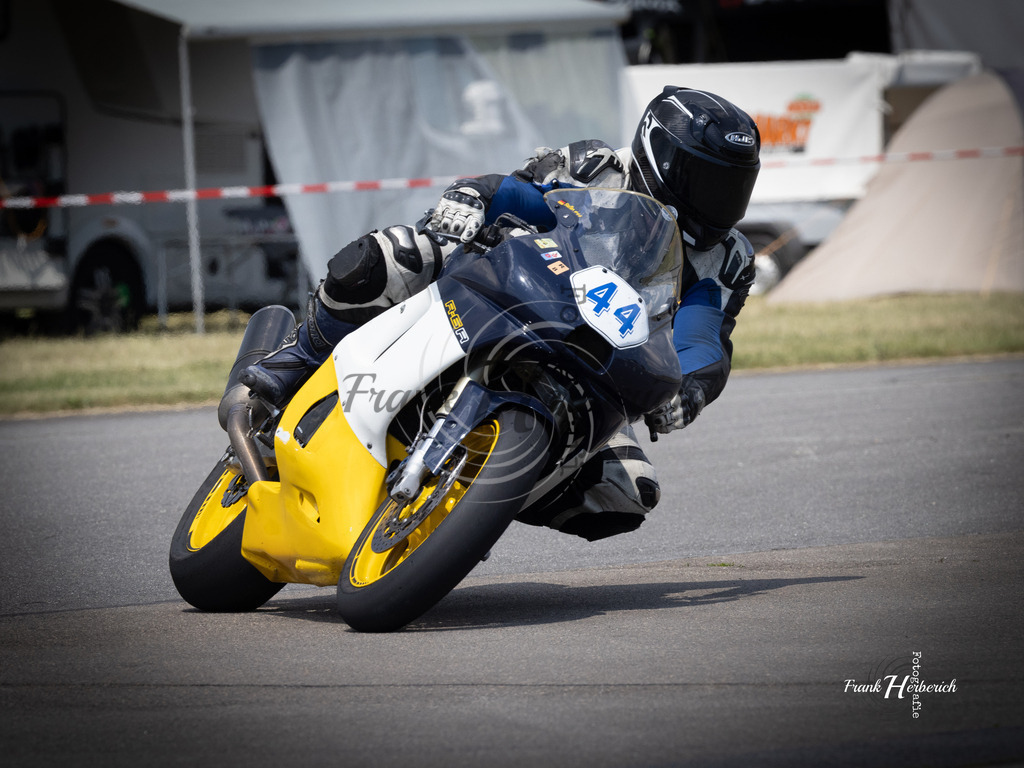Motorrad Klassik Walldürn 2026  | Frank Herberich Fotografie, Frank Herberich, Fotografie, Hochzeit, Portrait, St. Peter Ording, Ording, Westerhever, Nordsee, Frank Fotografie, Hardheim,  Odenwald,Walldürn, Band,Eventfotografie - Realisiert mit Pictrs.com