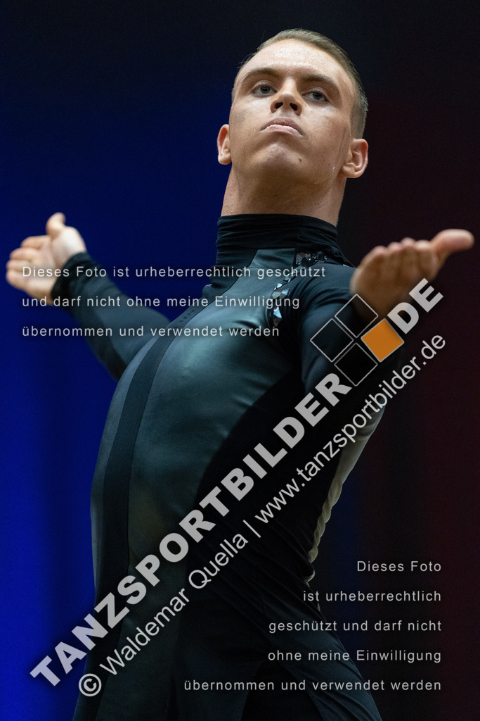 20230115-02858 | Hier finden Sie Tanz Bilder vom Latein und Standard Formationen tanzen. Sportbilder vom Tanzsport. Schöne Fotos und von Weltmeisterschaft, Europameisterschaft, Bundesliga, Regionalliga, Oberliga und Landesliga sowie von GOC Stuttgart, DanceComp, WM Bremen