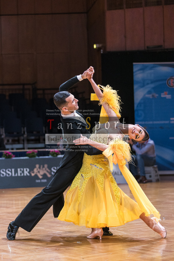 20250819_WDSF-Open-RS-Std_0280 | Tanzsportbilder, Standardtanz, Lateintanz, WDSF, DTV, LTVB, dancecomp, goc, hessen tanzt, blaues band der spree, walzer, tango, wiener walzer, slowfox, quickstepp, samba, rumba, cha-cha-cha, paso doble. jive, hd-kroft photography, turniertanzsport