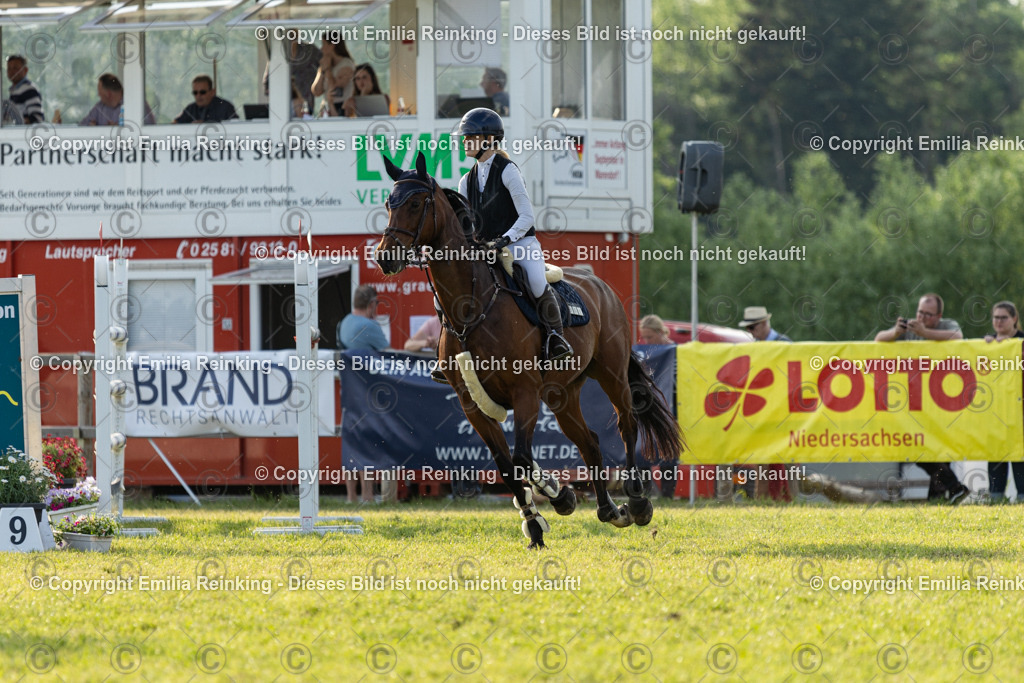 CL5A1100 | Emilia Reinking Fotografie - Realisiert mit Pictrs.com