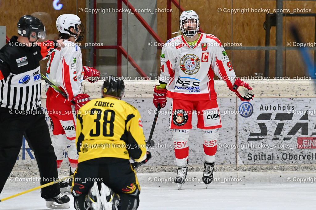 EC Spittal Hornets vs. ESV Ferlach 16.12.2023 | #91 Brenter Manuel, Jubel ESV Ferlach Mannschaft, #21 Felsberger Andreas, #38 Zorec Marco