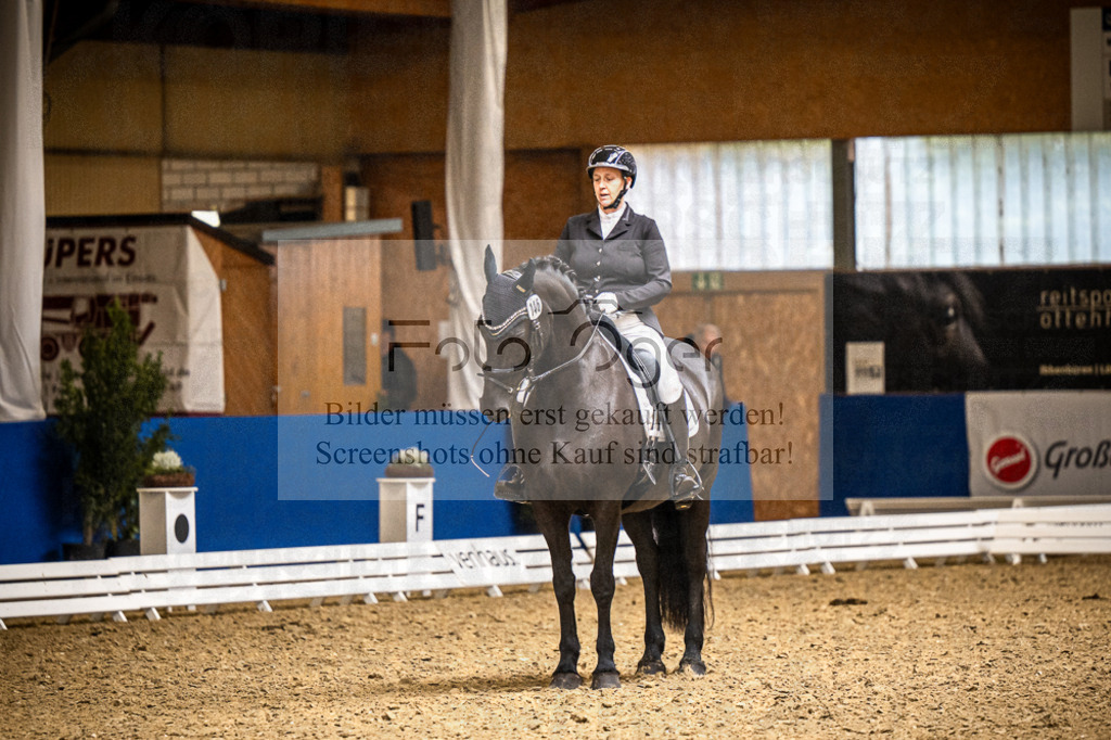 DOS_1782 | Entdecke hochwertige Reitturnierfotos von Foto Oger. Professionell, emotional und authentisch – jetzt Lieblingsmomente im Shop bestellen.Deutschlandweite Turnierfotografie. - Realisiert mit Pictrs.com