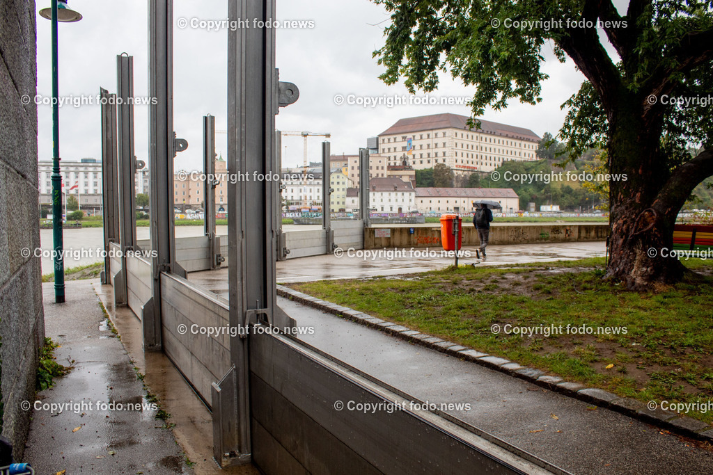 Linz_ Urfahr_ Hochwasserschutz_ 13.09.2024-20 | 13.09.2024, Linz, AUT, Urfahr, Hochwasser, im Bild Vorbereitung Hochwasserschutz Donaulaende Linz Urfahr