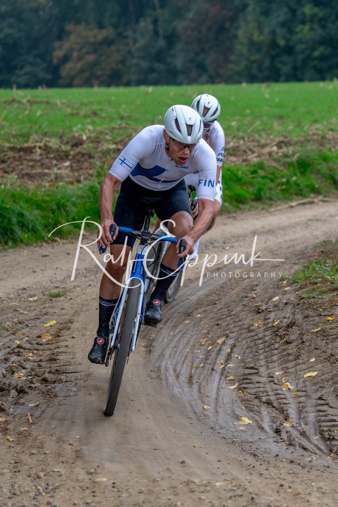 Ralf Eppink Photography 20251011_DSC01949 | Sportfotografie, Eventfotografie, Porträtfotografie, Radsport Fotograf, Triathlon Fotograf, Düsseldorf Fotograf, Köln Fotograf, Actionfotografie, Teamfotografie, Peoplefotografie, Business Portraits, Veranstaltungsfotografie, Reportagefotografie - Realisiert mit Pictrs.com