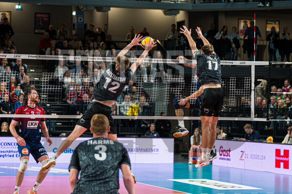 Volleyball I Herren I Saison 2025/2026 I Bundesliga I 8. Spieltag I SVG Lüneburg - FT 1844 Freiburg | CONTRAST ZERØ MEDIA - Realisiert mit Pictrs.com