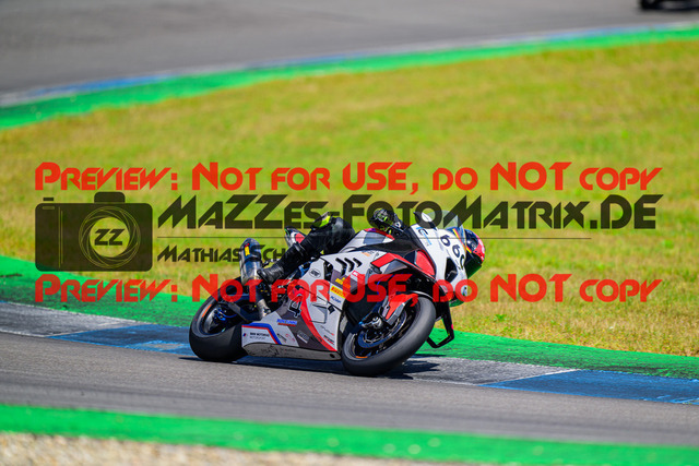 MaZZes_FotoMatrix_240615_0860 | WEISS