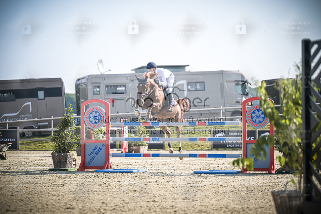 DOS_0790 | Entdecke hochwertige Reitturnierfotos von Foto Oger. Professionell, emotional und authentisch – jetzt Lieblingsmomente im Shop bestellen. - Realisiert mit Pictrs.com