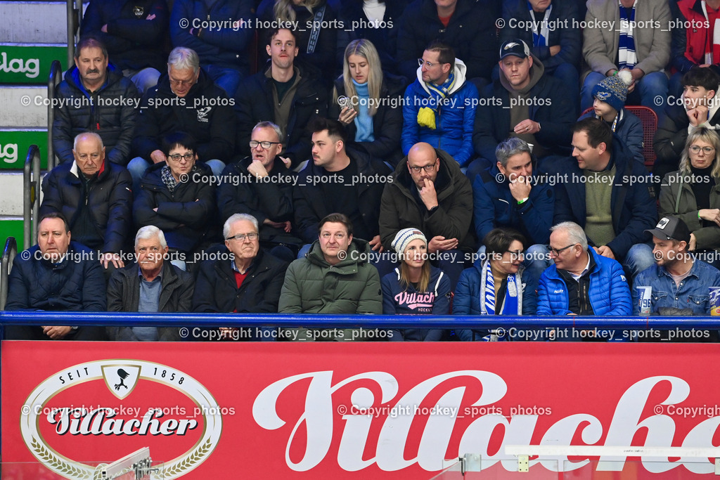 EC IDM WÄRMEPUMPEN VSV vs. EC KAC | Villacher Stadtrat Erwin Baumann, Villacher Bürgermeister Günther Albel mit Gattin, Kärntner Landtagspräsident Reinhart Rohr, EC IDM WÄRMEPUMPEN VSV vs. EC KAC, EC IDM WÄRMEPUMPEN VSV vs. EC KAC am 02.02.2025 in Villach (Stadthalle Villach), Austria, (Photo by Bernd Stefan)