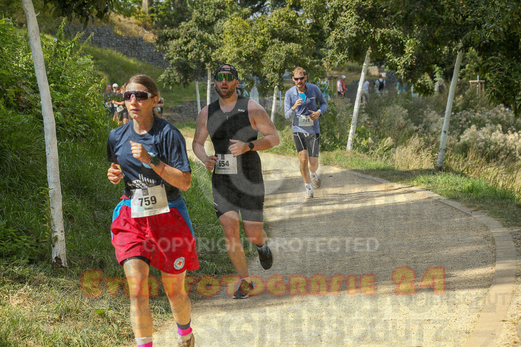 250824_1459_EX1_8225 | Sportfotografie im Rhein-Sieg Kreis, Köln, Bonn, NRW, Rheinland Pfalz, Hessen, etc. Unser Tätigkeitsfeld umfasst den Laufsport vom Volkslauf über den Marathon, Duathlon, Triathon bis zum Ultralauf wie Kölnpfad Ultra oder Schindertrail.