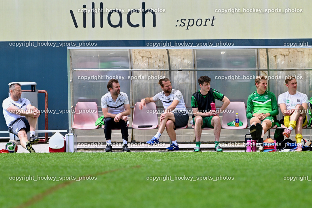 SC Landskron vs. SV Falle Maria Gail | Spielerbank SC Landskron, Tormann Trainer SC landskron Fahrudin Ducanovic, Headcoch SC Landskron Johannes Meschnig, Asisstentcoach SC Landskron Emanuel Kaus, SC Landskron vs. SV Falle Maria Gail, SC Landskron vs. SV Falle Maria Gail am 17.05.2026 in Villach (Sportanlage Landskron), Austria, (Photo by Bernd Stefan)